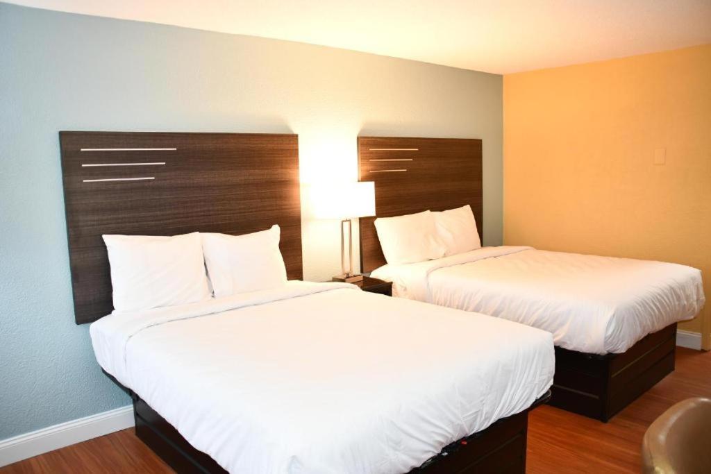 Baymont By Wyndham Macon I-75 Motel Buitenkant foto
